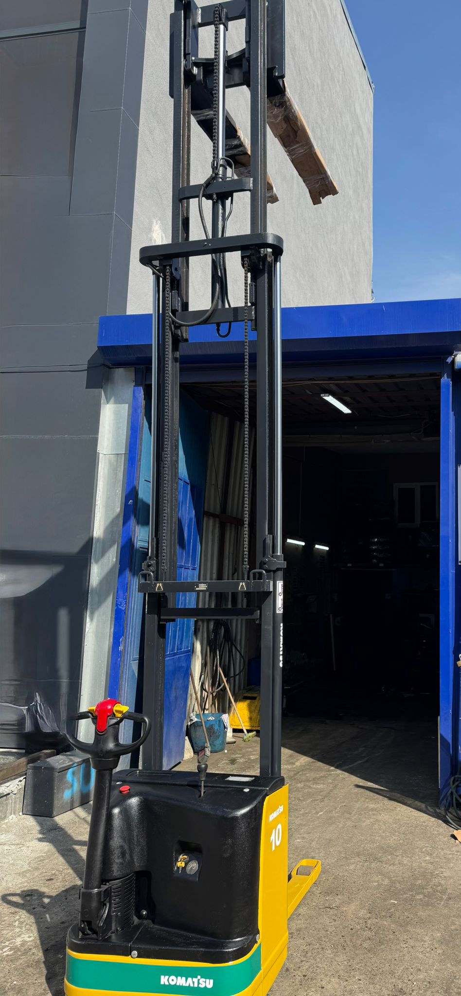 KOMATSU İSTİF MAKİNESİ TRPLEX