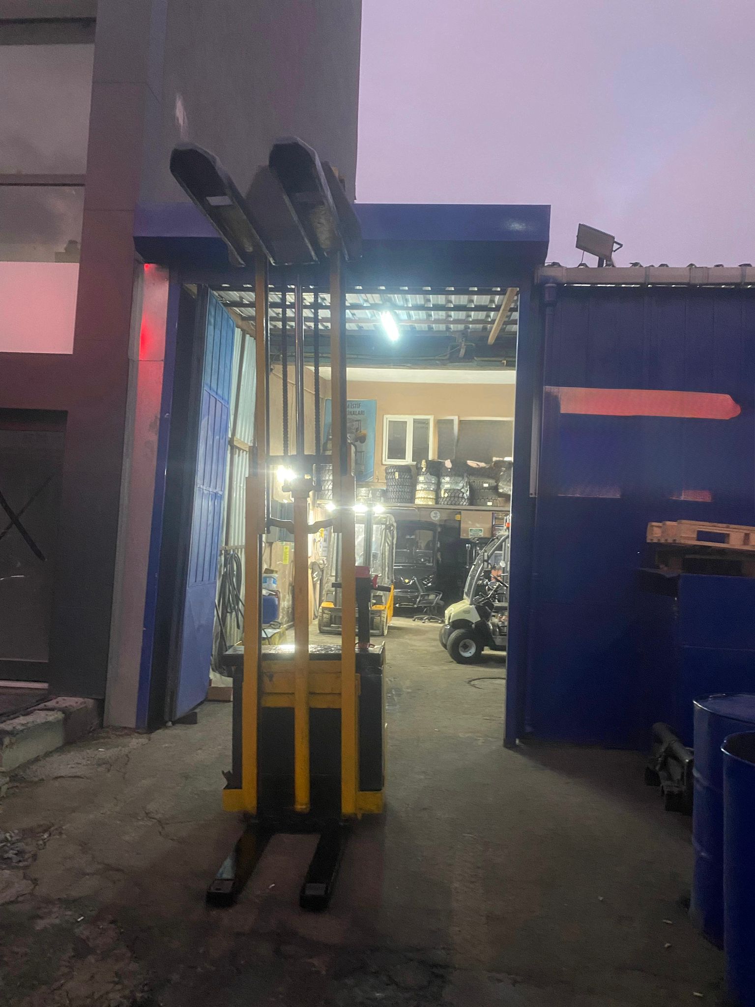 JUNGHEINRICH İSTİF MAKİNESİ EJC